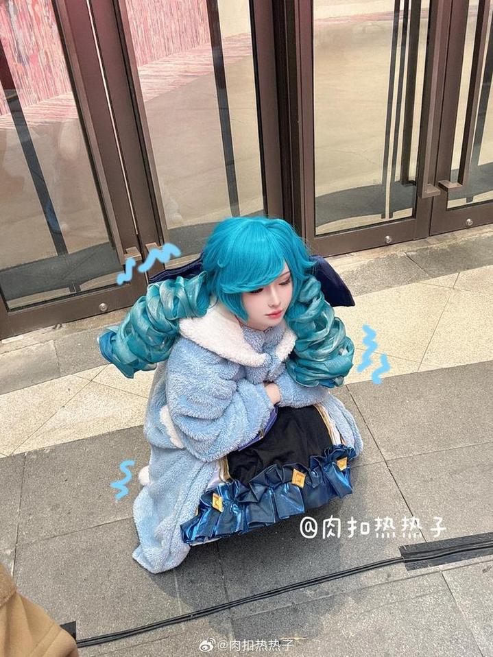 超燃cos圈黑马:rioko凉凉子海伦礼服震撼登场-旦姬榜